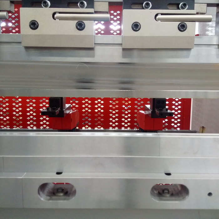 clamping and fingers.jpg