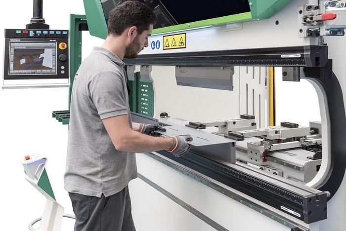 Wila New Standard Premium Pro Portaherramientas hidráulicos Yawei 4 ejes Prensa CNC frenos china