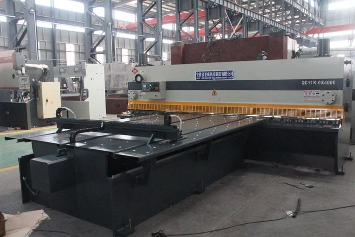 AHYW Yawei 6mm 4m guillotine metal shears with front feeding table DAC362T  china manufactures