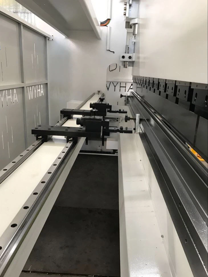Yawei cnc pressbrakes x&r axis  auo back aguges