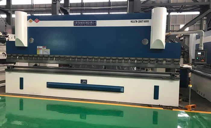 China Yawei 2 axis  200T6m press brake for 6m sheet bending machine factory